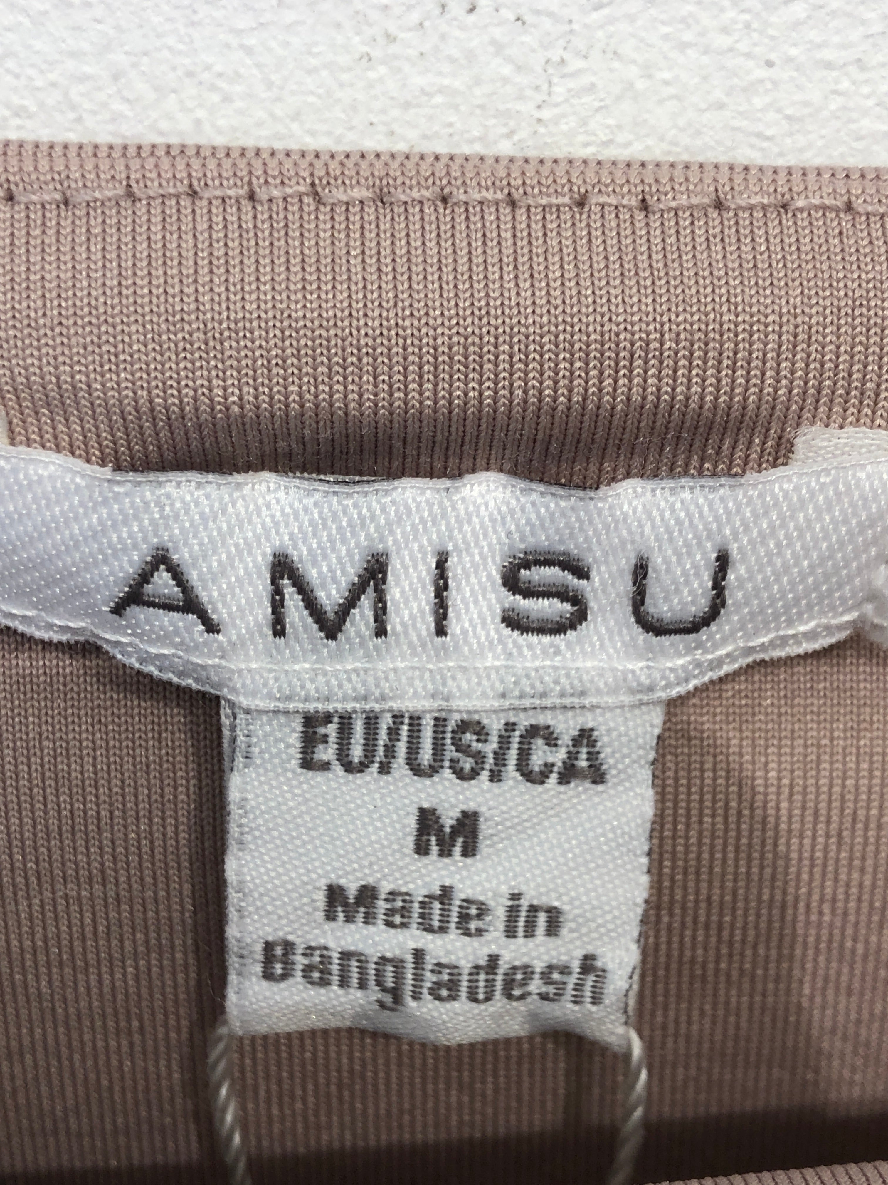 Amisu Top